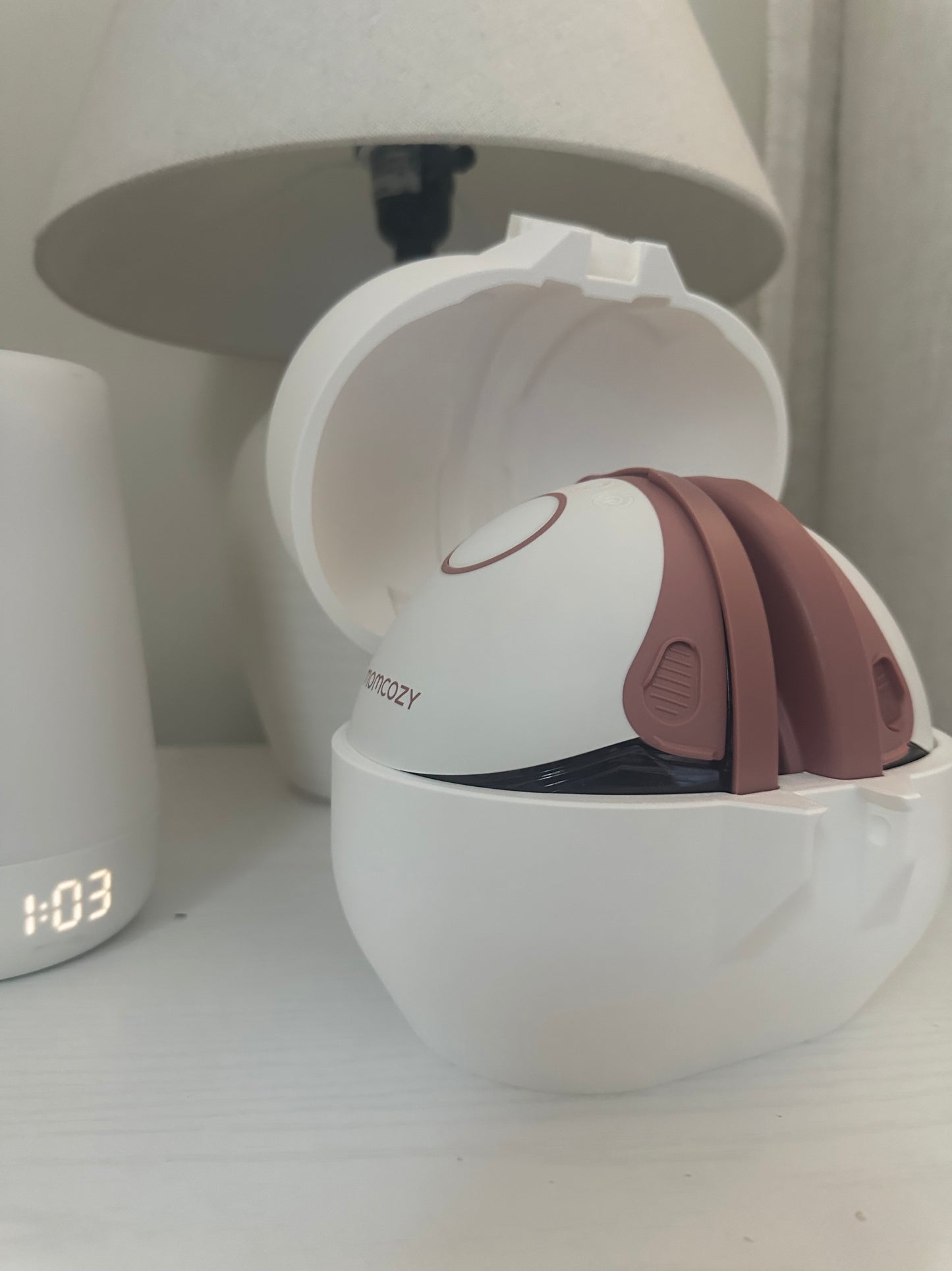 3D Printed Breast Pump Case: MOMCOZY M6 - Hands Free Pump Carrying Case