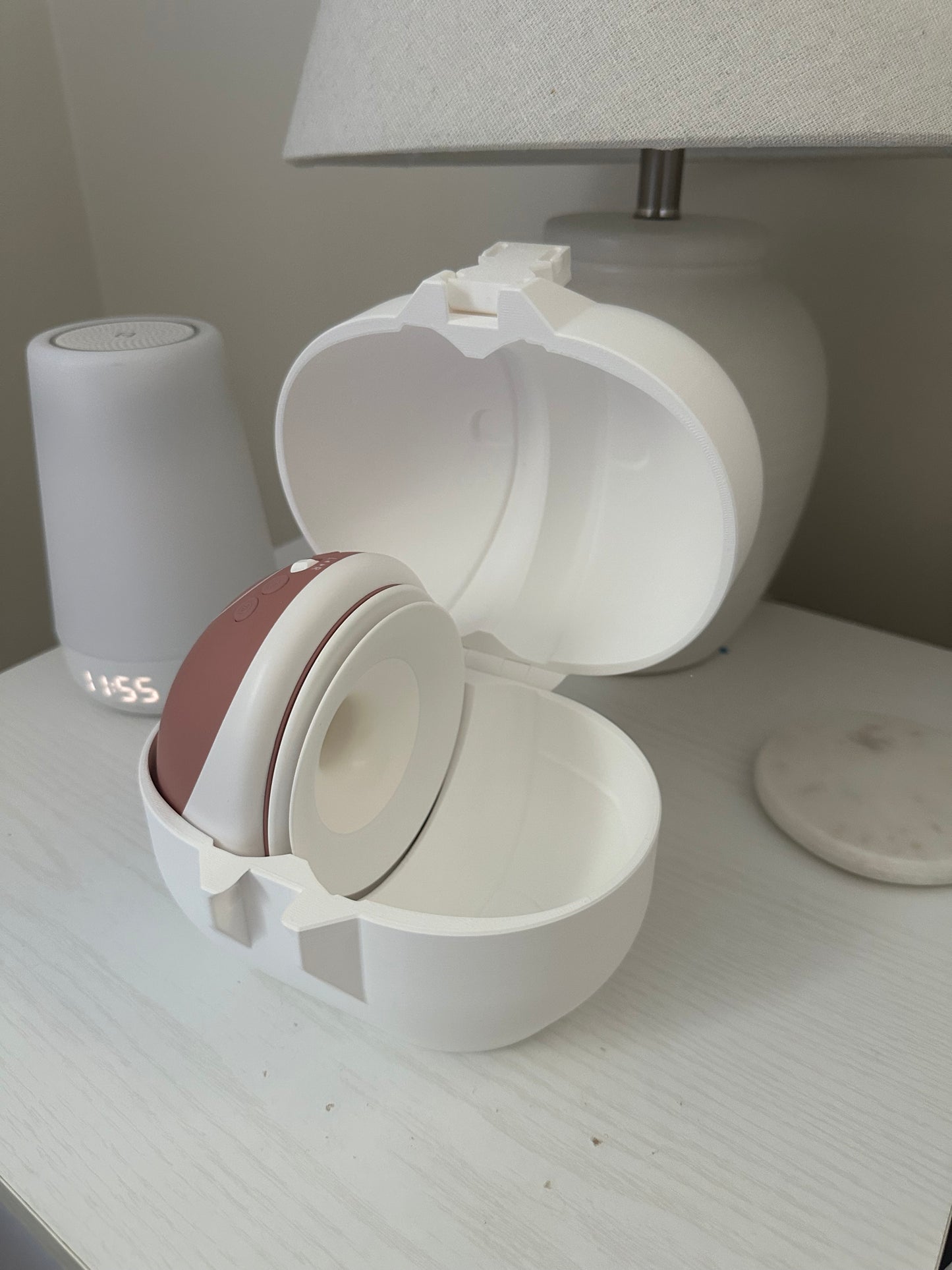 3D Printed Breast Pump Case: MOMCOZY M9 - Hands Free Pump Carrying Case